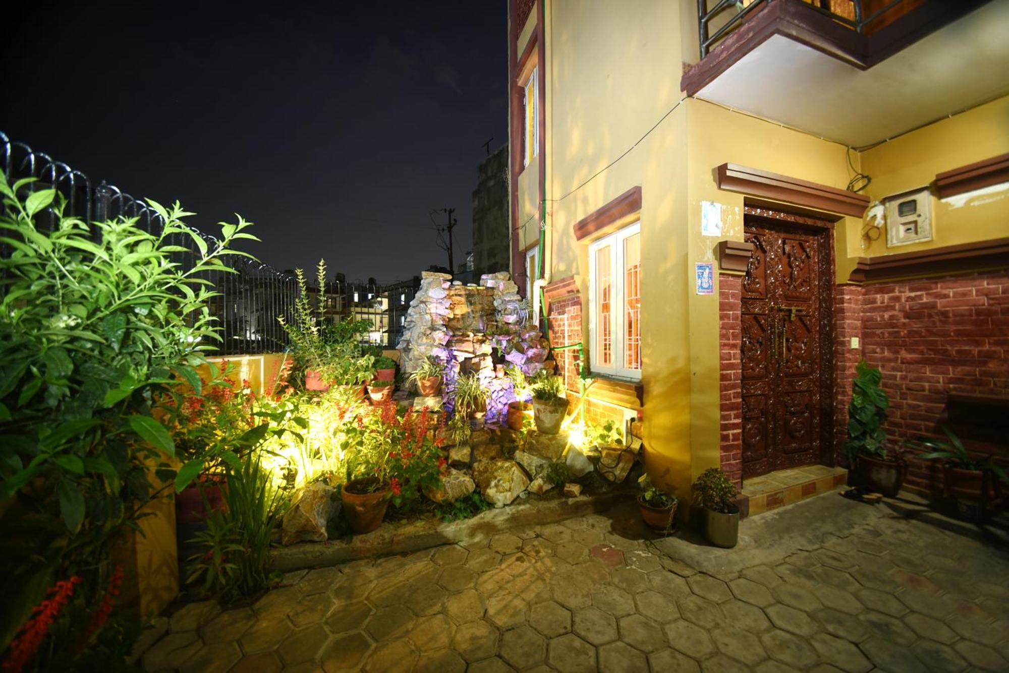 Mums Homestay & Studio Apartments Katmandu Eksteriør billede